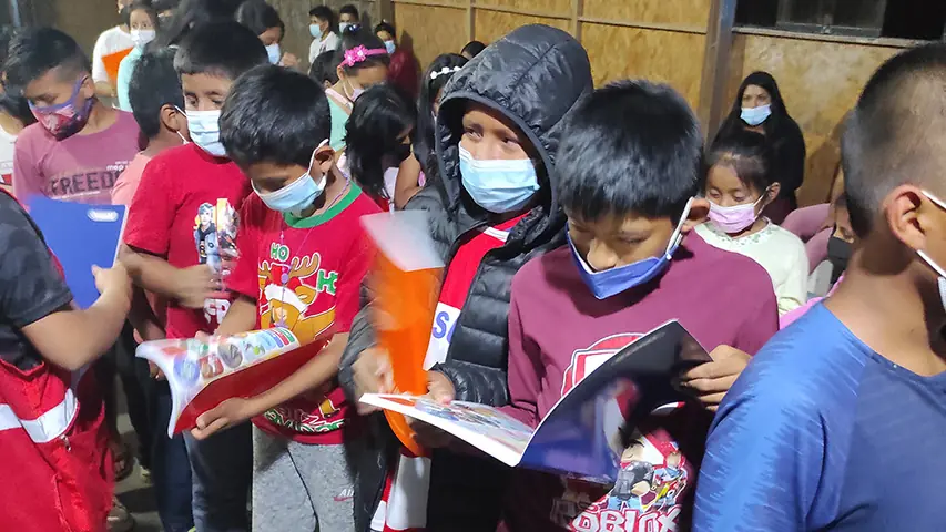 Imagen 1 de Donación de Útiles Escolares en AAHH El Mirador de Tablada VMT